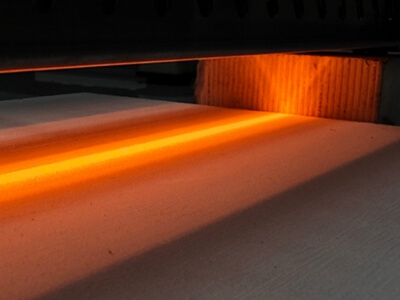 如何選擇焊接技術(shù)？紅外線焊接與激光焊接的深度對比！